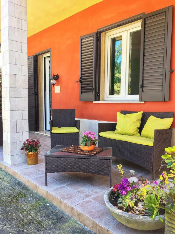 Casa te la Bradamante Bed & Breakfast Magliano Bagian luar foto